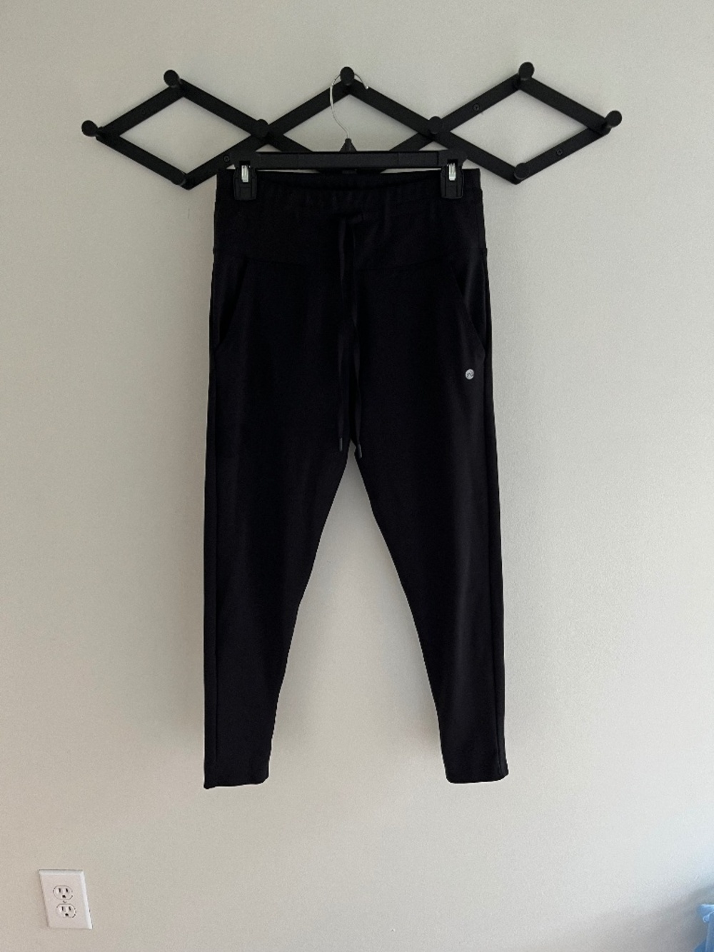 APANA - 7/8 High Waisted Yoga Leggings, size M, black